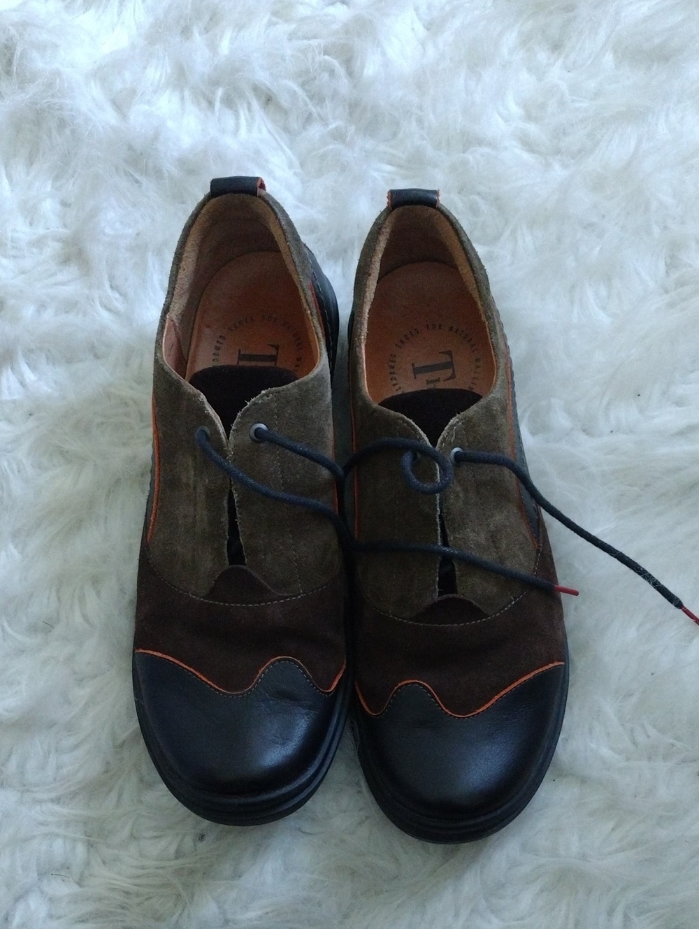 Think! Brown & Olive Two-Tone Leather and Suede Lace-Up Oxfords
